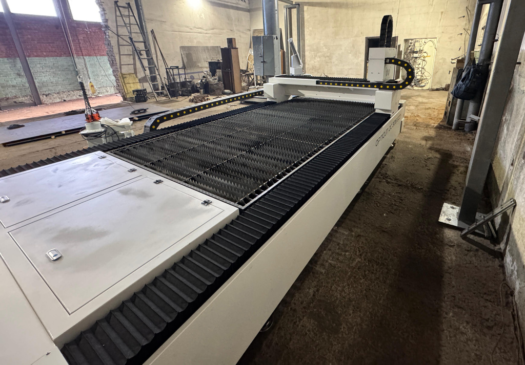 Станок для лазерной резки листа OPTICUT 3015ECO 3000W введен в эксплуатацию