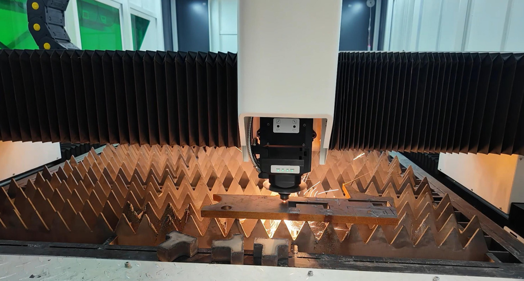 Станок лазерной резки OPTICUT 3015Н ECO 20000W запущен в эксплуатацию Станок лазерной резки OPTICUT 3015Н ECO 20000W запущен в эксплуатацию