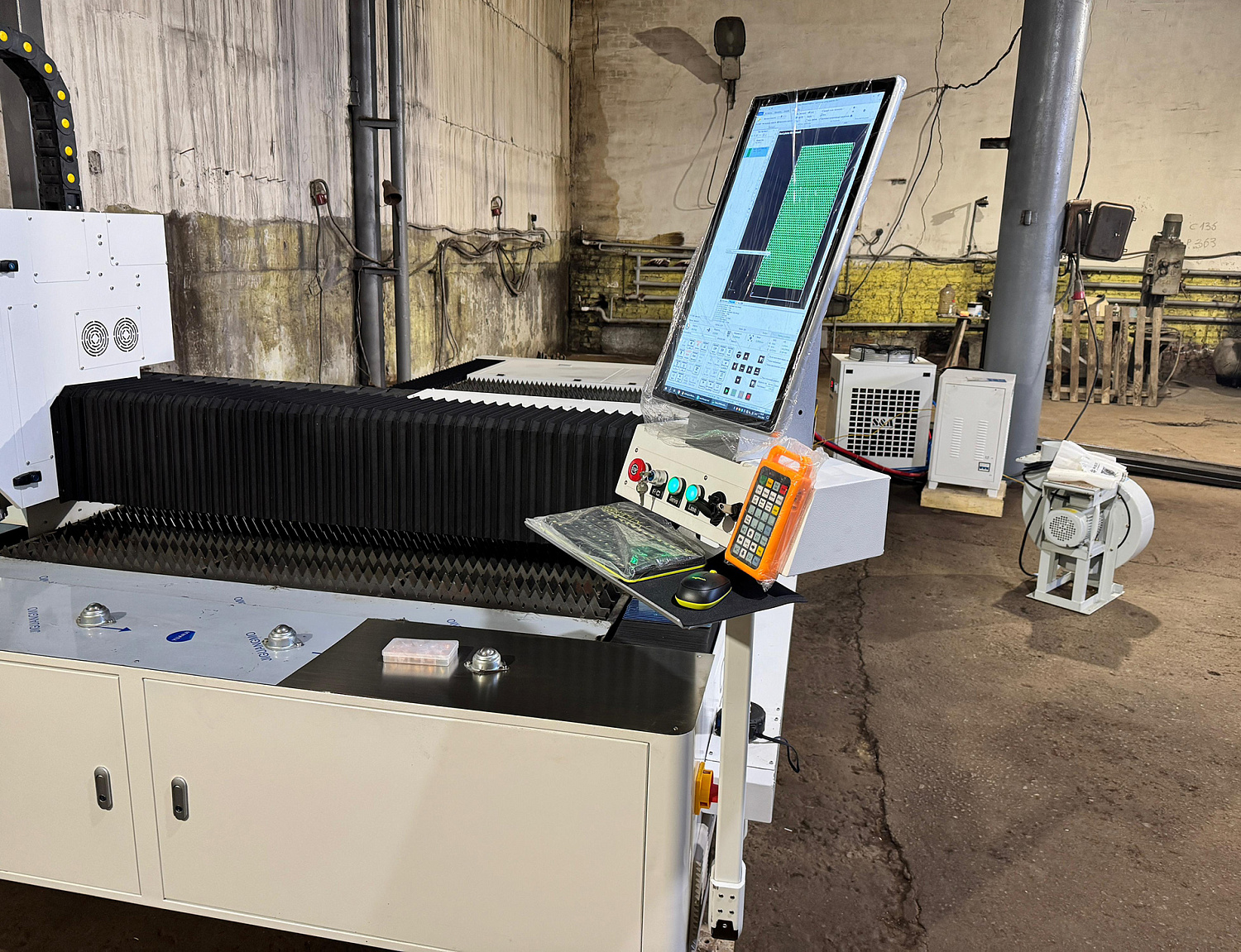 OPTICUT OC 3015 ECO 3 кВт: запуск станка в работу