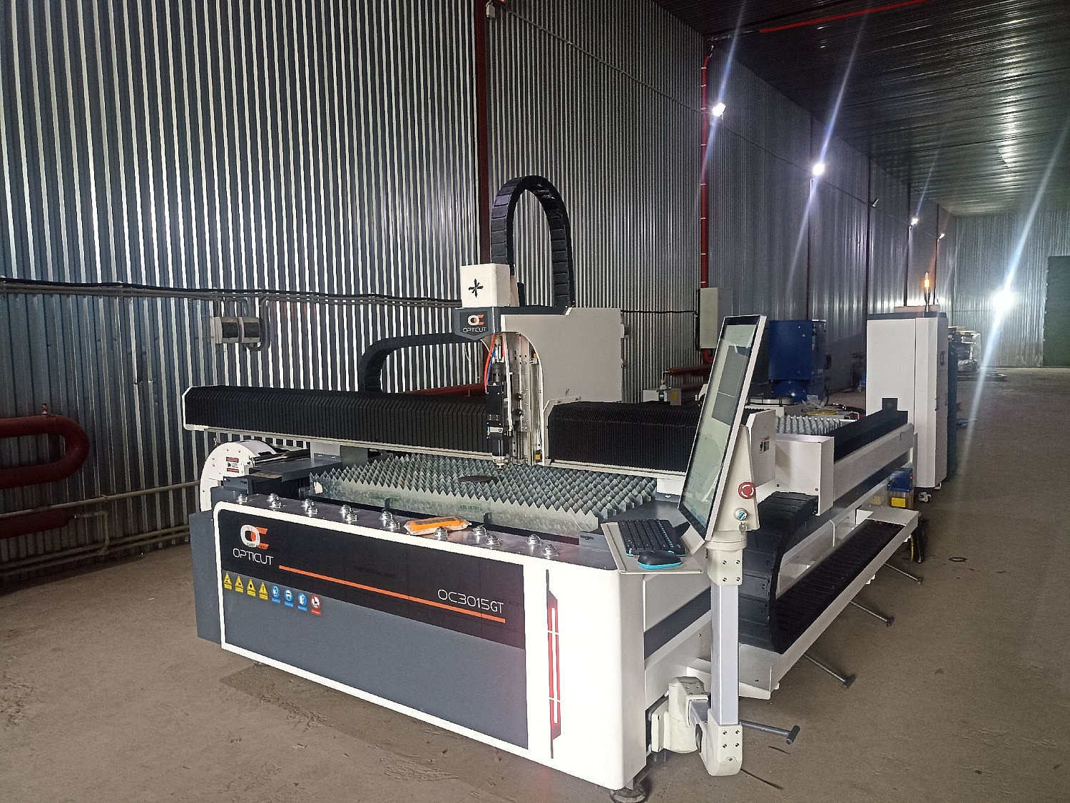 Комбинированный станок OPTICUT 3015GT введен в эксплуатацию